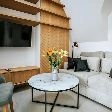 Visitzakopane Alpejski Deluxe Apartment