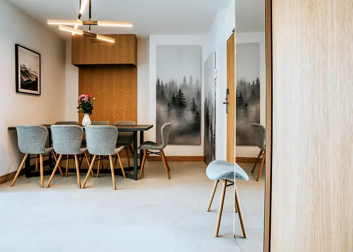 Visitzakopane Alpejski Deluxe شقة